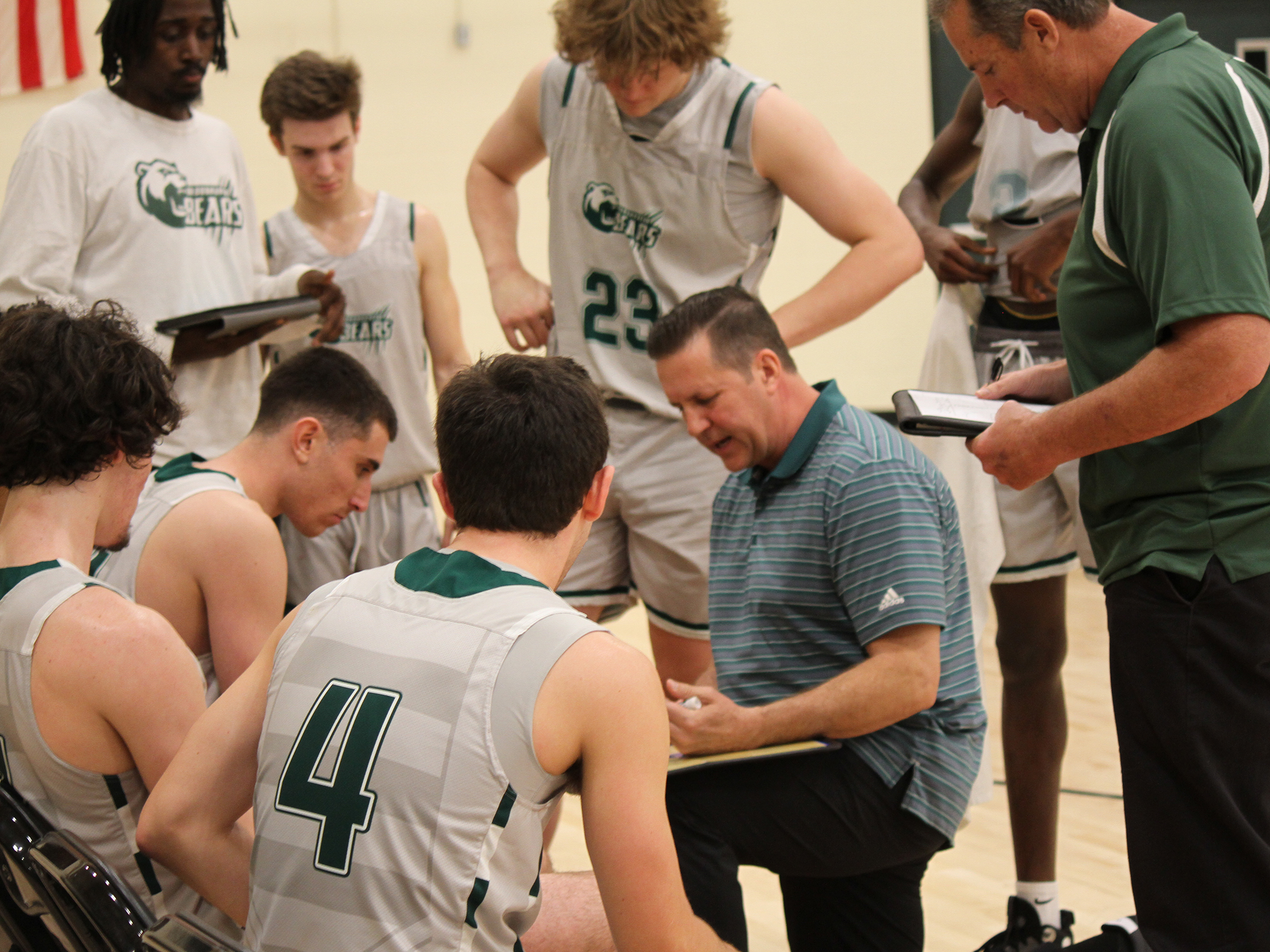 Men's Basketball Opens Season Nov. 1